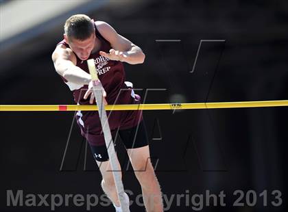 Thumbnail 2 in Penn Relays (Pole Vault)  photogallery.