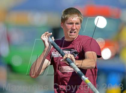 Thumbnail 3 in Penn Relays (Pole Vault)  photogallery.