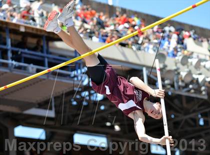 Thumbnail 2 in Penn Relays (Pole Vault)  photogallery.