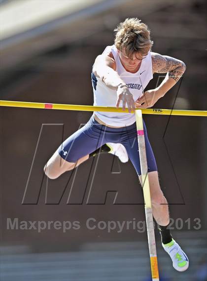 Thumbnail 3 in Penn Relays (Pole Vault)  photogallery.