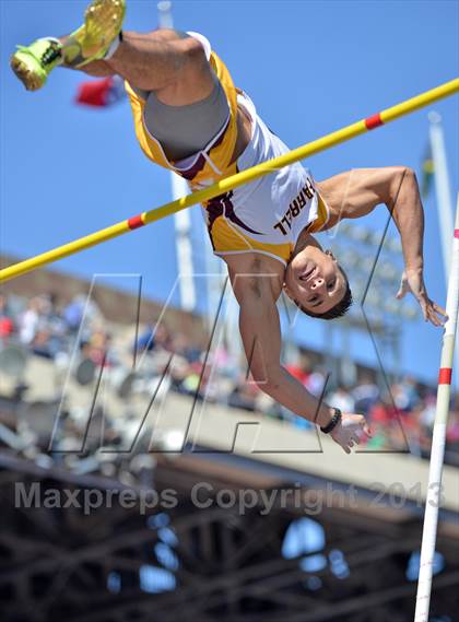 Thumbnail 2 in Penn Relays (Pole Vault)  photogallery.