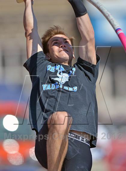 Thumbnail 3 in Penn Relays (Pole Vault)  photogallery.