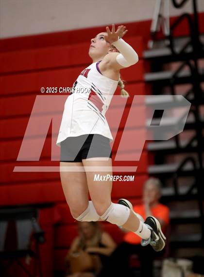Thumbnail 1 in Mogollon vs Coolidge (Florence Invitational) photogallery.