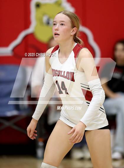 Thumbnail 2 in Mogollon vs Coolidge (Florence Invitational) photogallery.