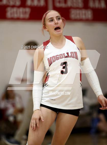 Thumbnail 2 in Mogollon vs Coolidge (Florence Invitational) photogallery.