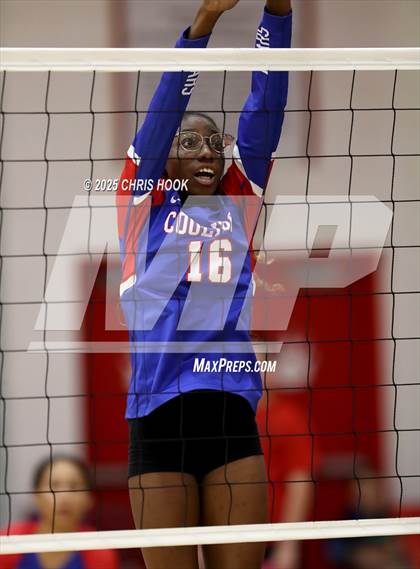 Thumbnail 1 in Mogollon vs Coolidge (Florence Invitational) photogallery.