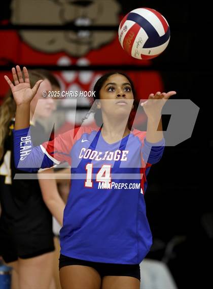 Thumbnail 2 in Mogollon vs Coolidge (Florence Invitational) photogallery.