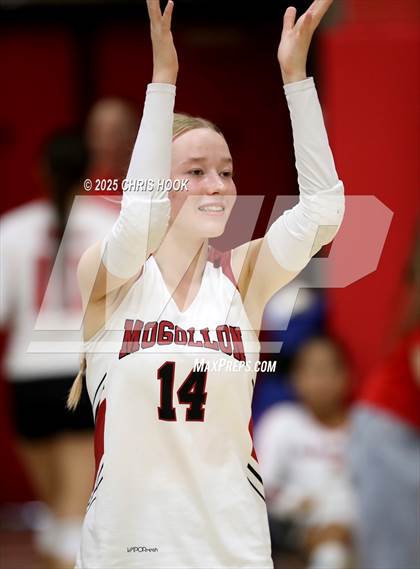 Thumbnail 3 in Mogollon vs Coolidge (Florence Invitational) photogallery.
