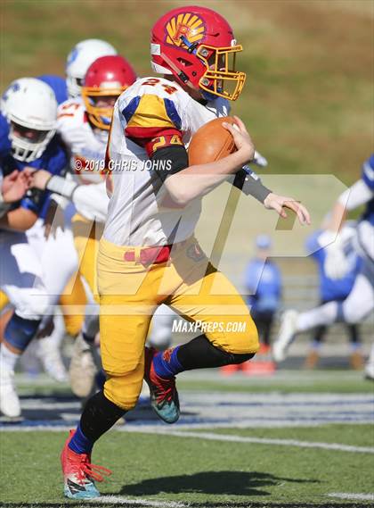 Thumbnail 3 in Roxana @ Columbia (HSA 4A First Round Playoff) photogallery.