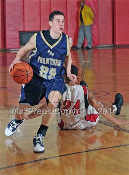 Thumbnail 1 in Bayport-Blue Point @ Amityville Memorial photogallery.