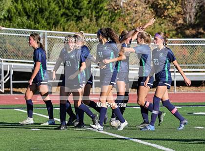 Thumbnail 1 in Syracuse vs. Layton photogallery.