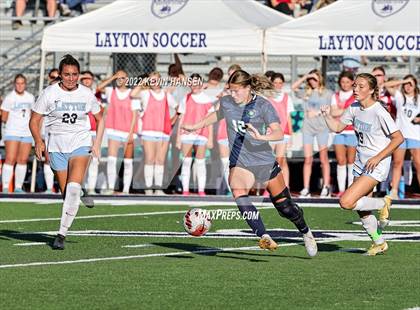 Thumbnail 2 in Syracuse vs. Layton photogallery.