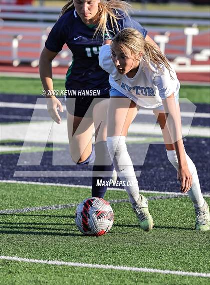 Thumbnail 2 in Syracuse vs. Layton photogallery.