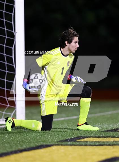 Thumbnail 2 in Kennedy @ Moreau Catholic photogallery.