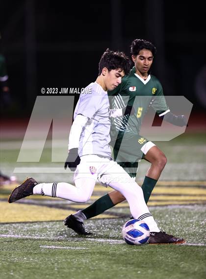 Thumbnail 3 in Kennedy @ Moreau Catholic photogallery.