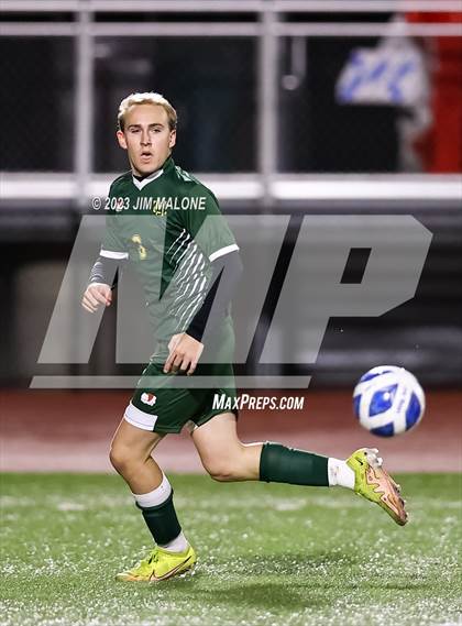 Thumbnail 2 in Kennedy @ Moreau Catholic photogallery.