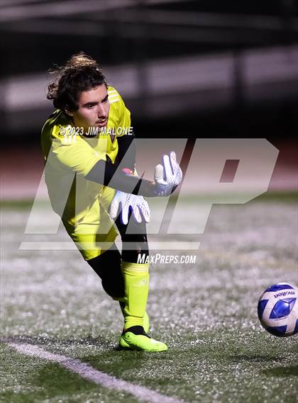 Thumbnail 3 in Kennedy @ Moreau Catholic photogallery.