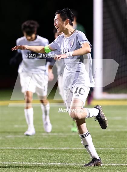 Thumbnail 1 in Kennedy @ Moreau Catholic photogallery.