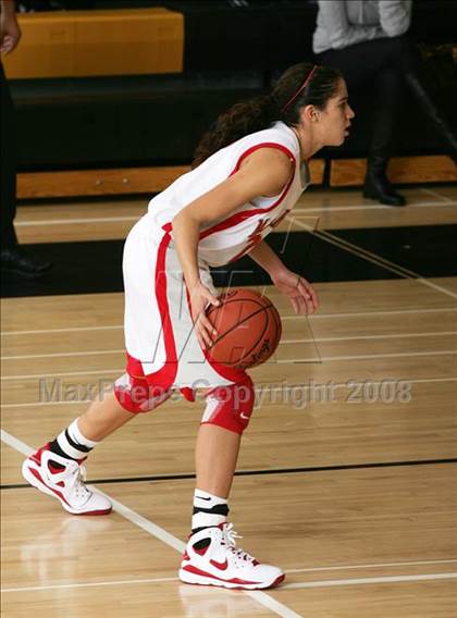 Thumbnail 1 in Eastlake vs. Mater Dei (So Cal Holiday Classic) photogallery.