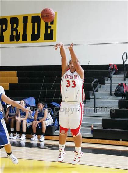 Thumbnail 1 in Eastlake vs. Mater Dei (So Cal Holiday Classic) photogallery.