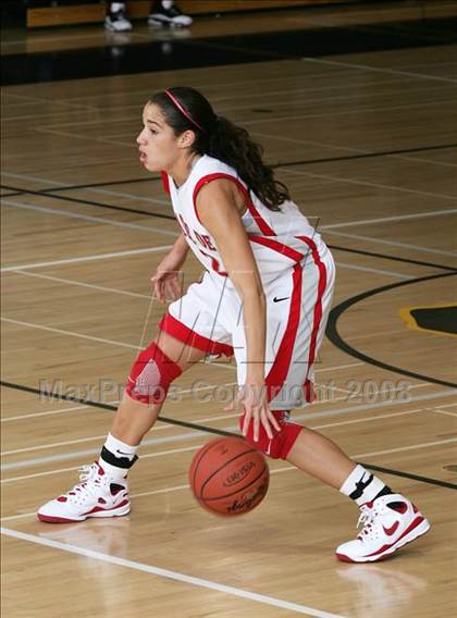 Thumbnail 2 in Eastlake vs. Mater Dei (So Cal Holiday Classic) photogallery.