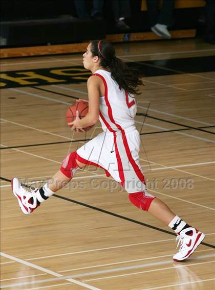 Thumbnail 1 in Eastlake vs. Mater Dei (So Cal Holiday Classic) photogallery.