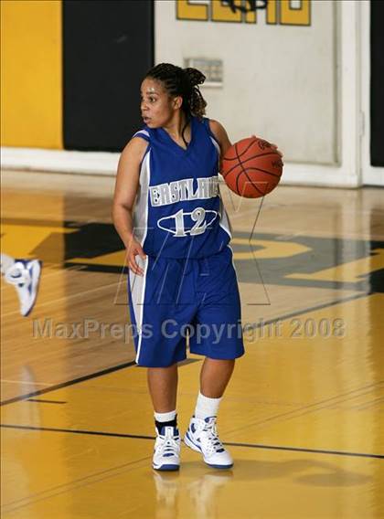 Thumbnail 2 in Eastlake vs. Mater Dei (So Cal Holiday Classic) photogallery.