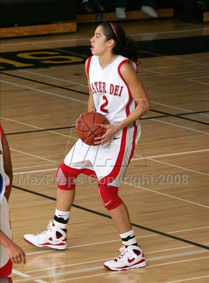 Thumbnail 3 in Eastlake vs. Mater Dei (So Cal Holiday Classic) photogallery.