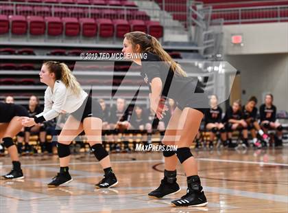 Thumbnail 2 in Shiloh Christian vs. Batesville (AAA 4A Quarterfinal Playoff) photogallery.