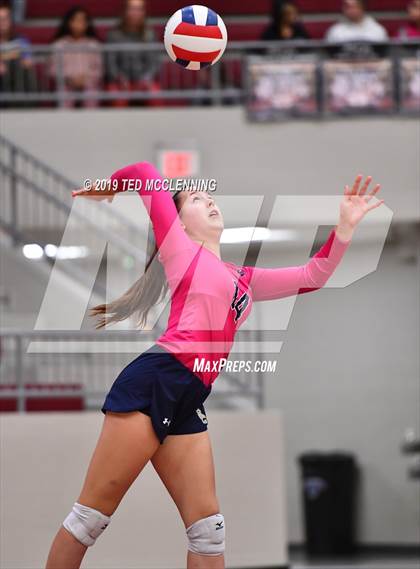 Thumbnail 1 in Shiloh Christian vs. Batesville (AAA 4A Quarterfinal Playoff) photogallery.