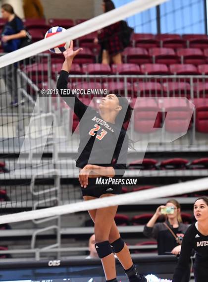 Thumbnail 1 in Shiloh Christian vs. Batesville (AAA 4A Quarterfinal Playoff) photogallery.