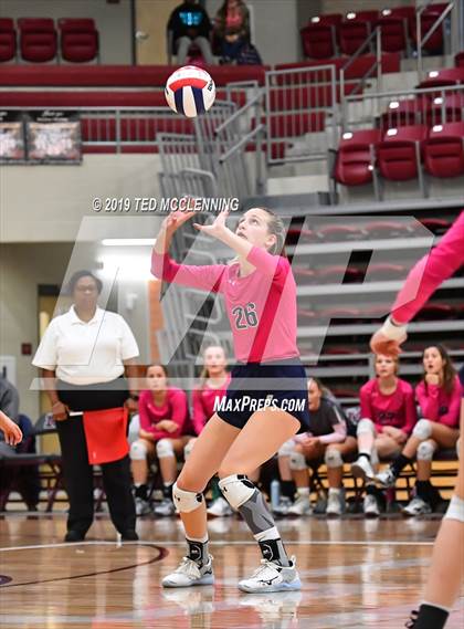 Thumbnail 1 in Shiloh Christian vs. Batesville (AAA 4A Quarterfinal Playoff) photogallery.