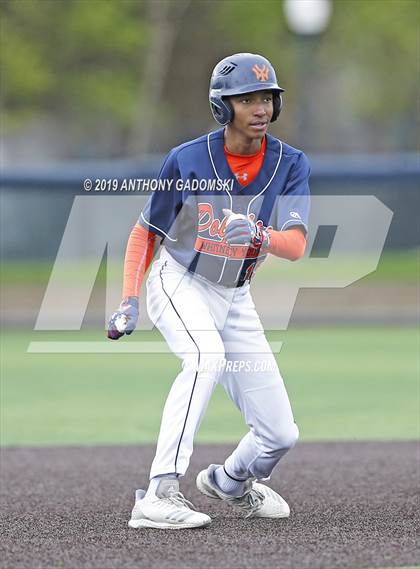 Thumbnail 2 in Whitney Young vs. Jones (Chicago Public League Quarterfinal Playoff) photogallery.