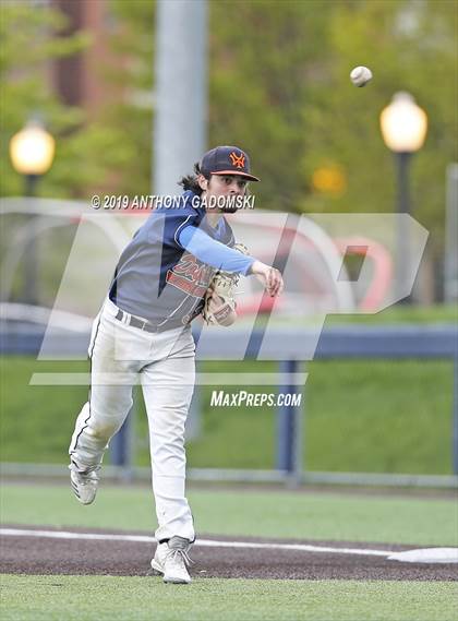 Thumbnail 2 in Whitney Young vs. Jones (Chicago Public League Quarterfinal Playoff) photogallery.