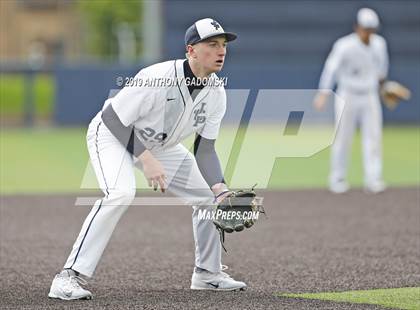 Thumbnail 3 in Whitney Young vs. Jones (Chicago Public League Quarterfinal Playoff) photogallery.