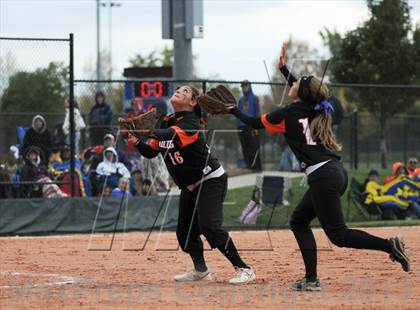 Thumbnail 2 in Erie vs Wheat Ridge (CHSAA 4A Final) photogallery.