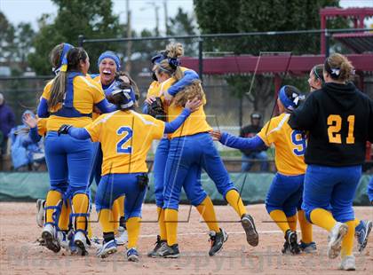 Thumbnail 2 in Erie vs Wheat Ridge (CHSAA 4A Final) photogallery.