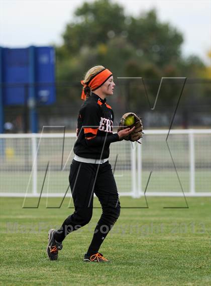 Thumbnail 1 in Erie vs Wheat Ridge (CHSAA 4A Final) photogallery.