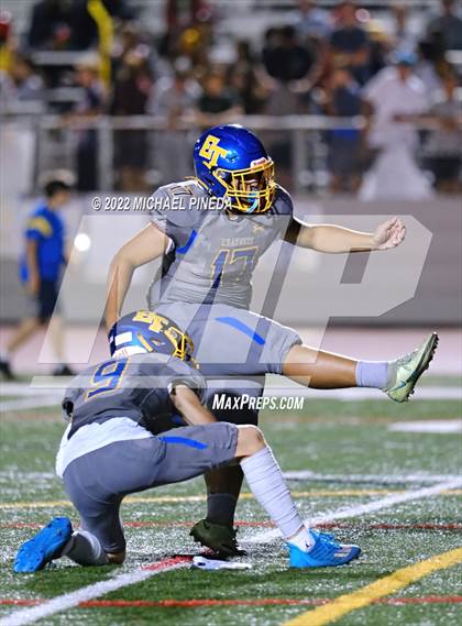 Thumbnail 2 in Downey @ El Toro photogallery.