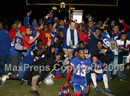 Thumbnail 2 in Oaks Christian @ Serra (CIF SS Northwest Division Final) photogallery.