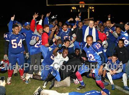 Thumbnail 3 in Oaks Christian @ Serra (CIF SS Northwest Division Final) photogallery.