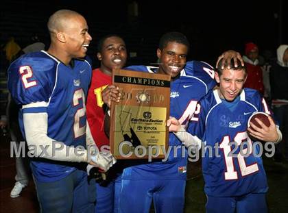 Thumbnail 2 in Oaks Christian @ Serra (CIF SS Northwest Division Final) photogallery.