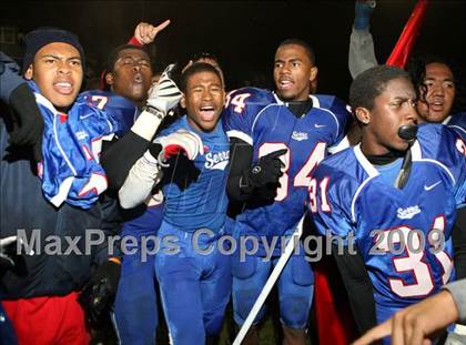 Thumbnail 3 in Oaks Christian @ Serra (CIF SS Northwest Division Final) photogallery.