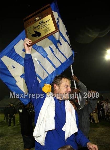 Thumbnail 2 in Oaks Christian @ Serra (CIF SS Northwest Division Final) photogallery.