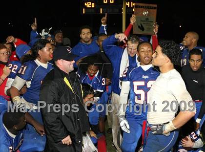 Thumbnail 3 in Oaks Christian @ Serra (CIF SS Northwest Division Final) photogallery.