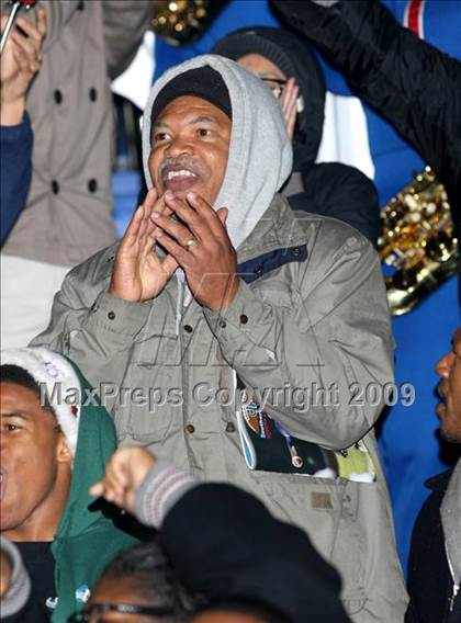 Thumbnail 2 in Oaks Christian @ Serra (CIF SS Northwest Division Final) photogallery.