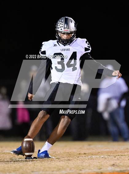 Thumbnail 2 in Ledford @ North Davidson photogallery.