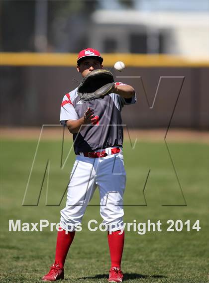 Thumbnail 3 in Bel Air vs Amphitheater (Panther Invitational) photogallery.