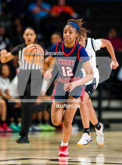 Thumbnail 1 in Terry Sanford vs South Central (NCHSAA 3A Regional Final) photogallery.