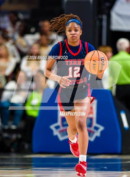 Thumbnail 3 in Terry Sanford vs South Central (NCHSAA 3A Regional Final) photogallery.